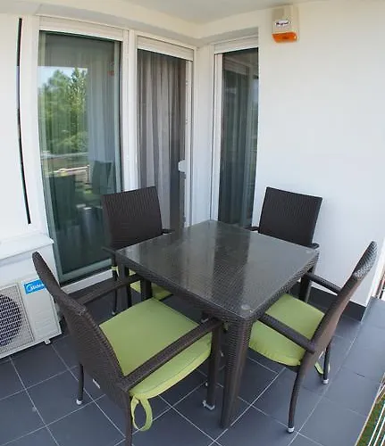 Appartement Tulip Family Siófok